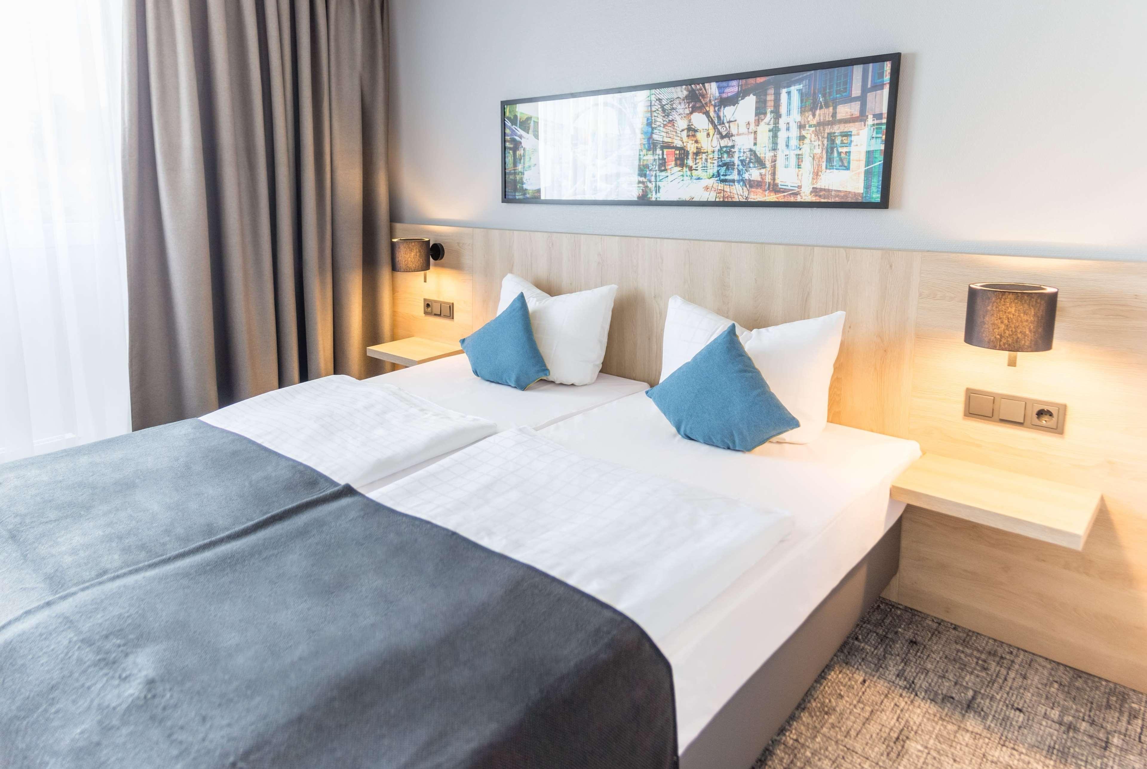 Ramada By Wyndham Flensburg City Экстерьер фото