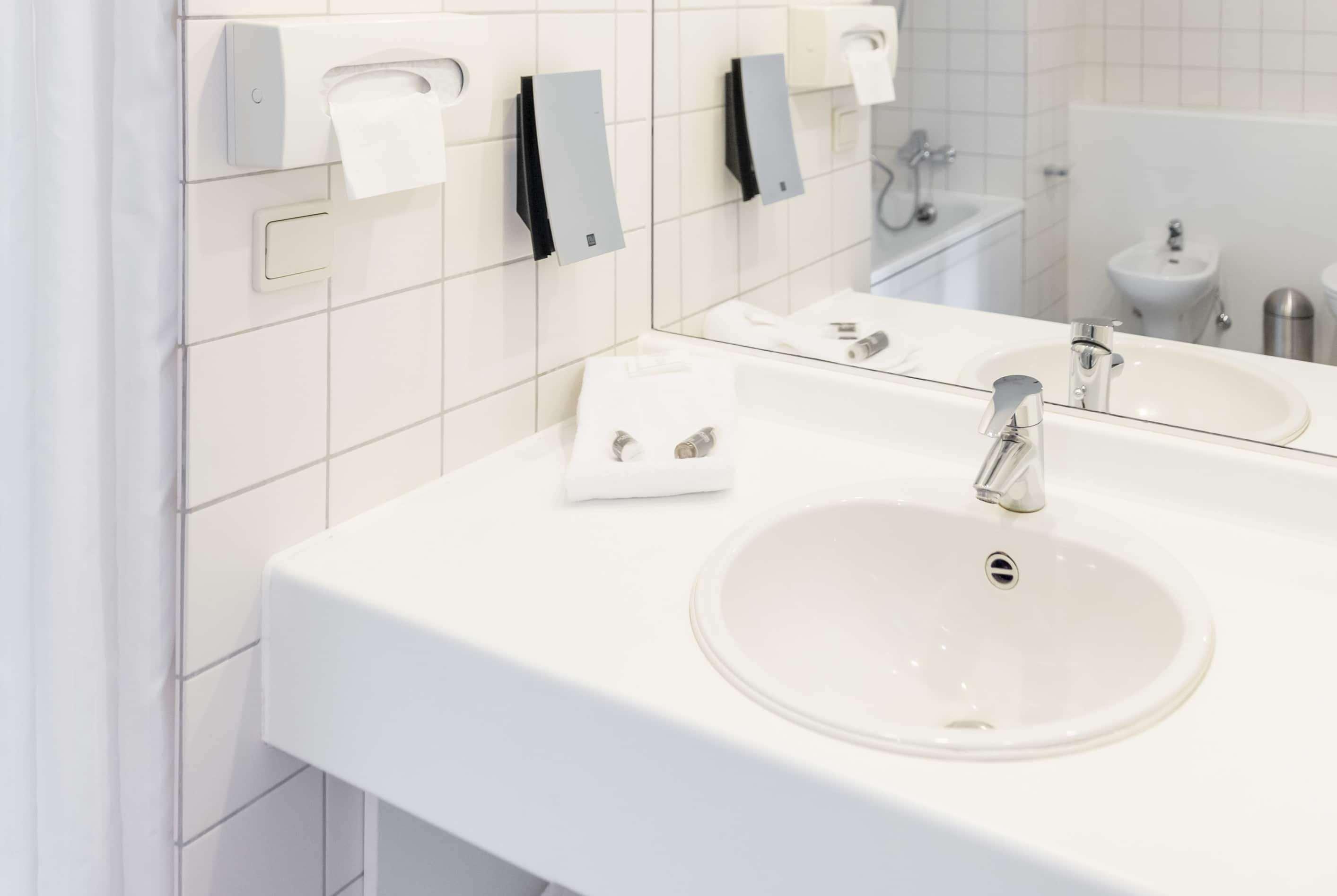Ramada By Wyndham Flensburg City Экстерьер фото
