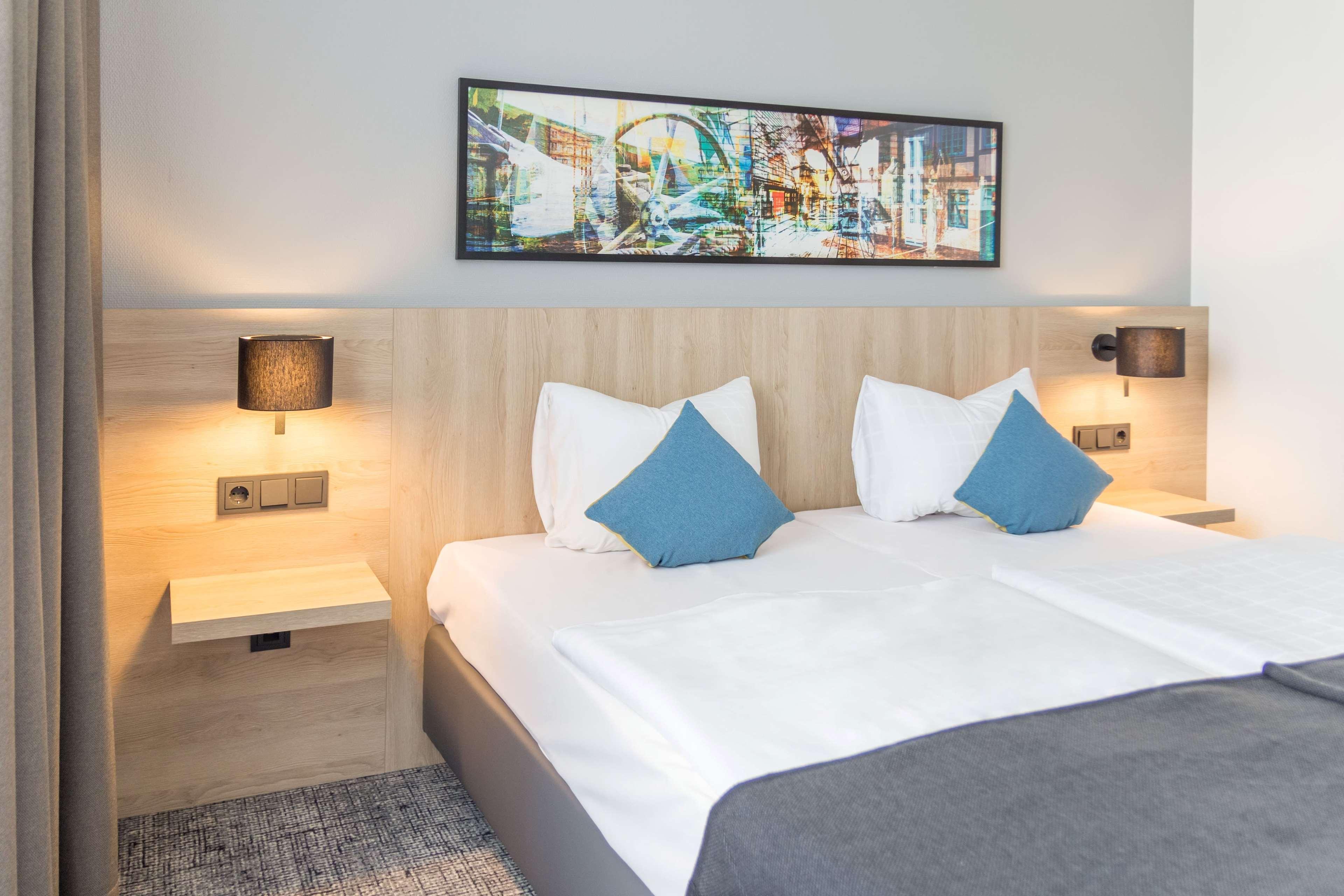 Ramada By Wyndham Flensburg City Экстерьер фото