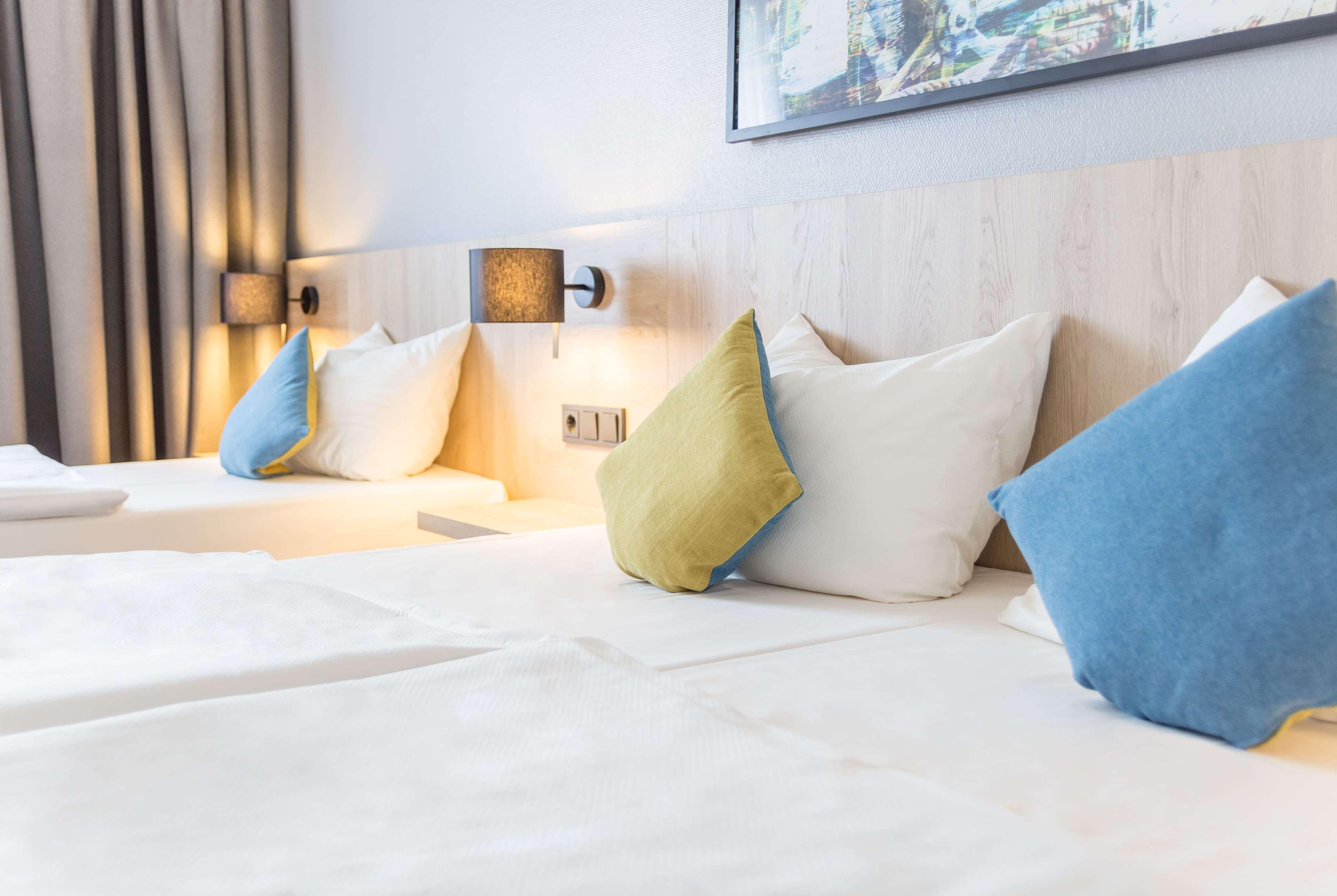 Ramada By Wyndham Flensburg City Экстерьер фото