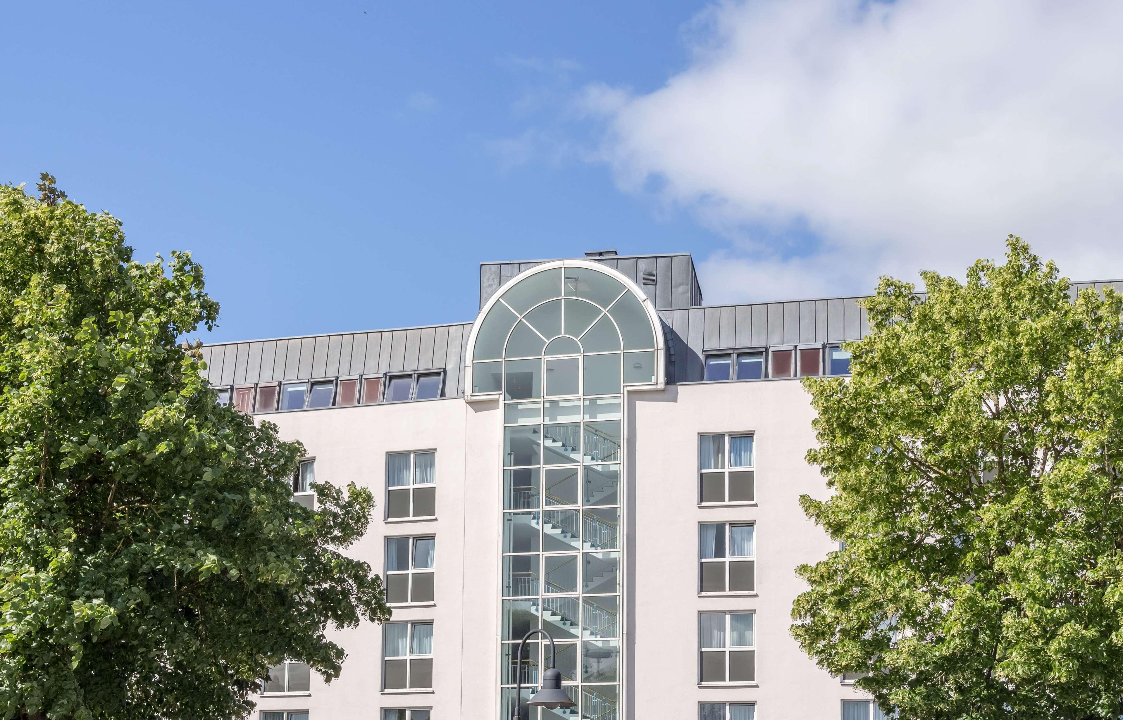 Ramada By Wyndham Flensburg City Экстерьер фото