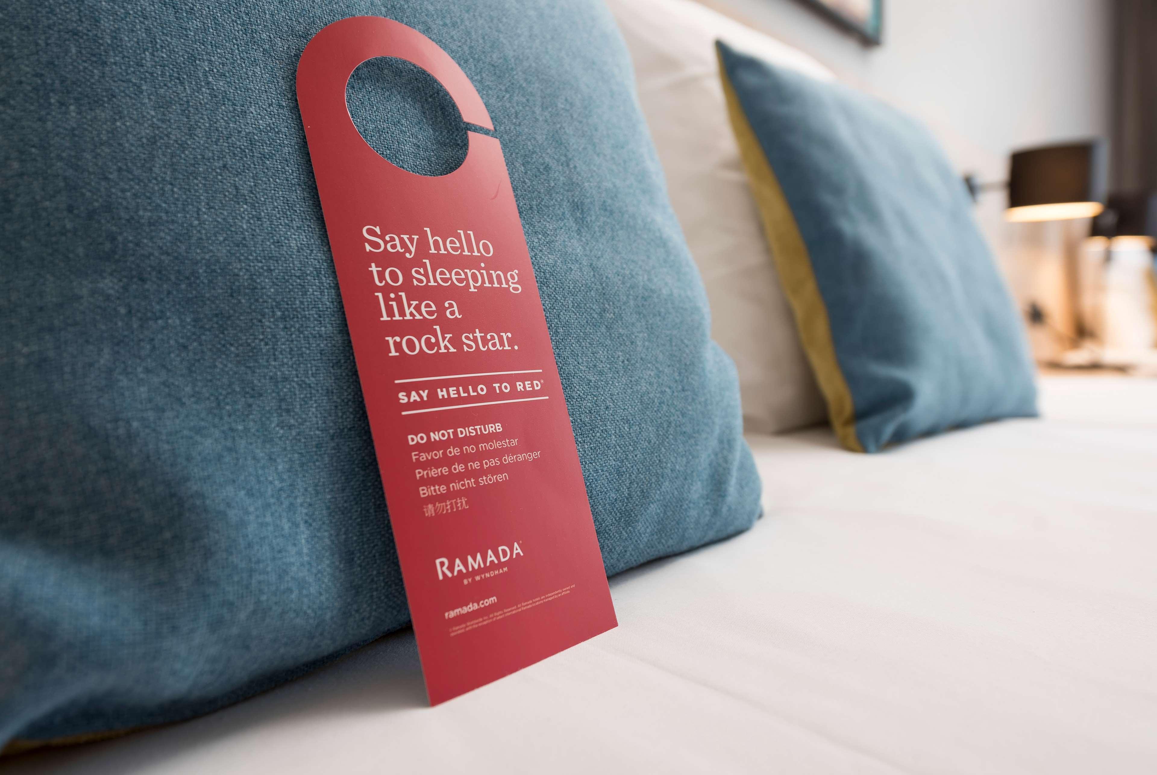 Ramada By Wyndham Flensburg City Экстерьер фото