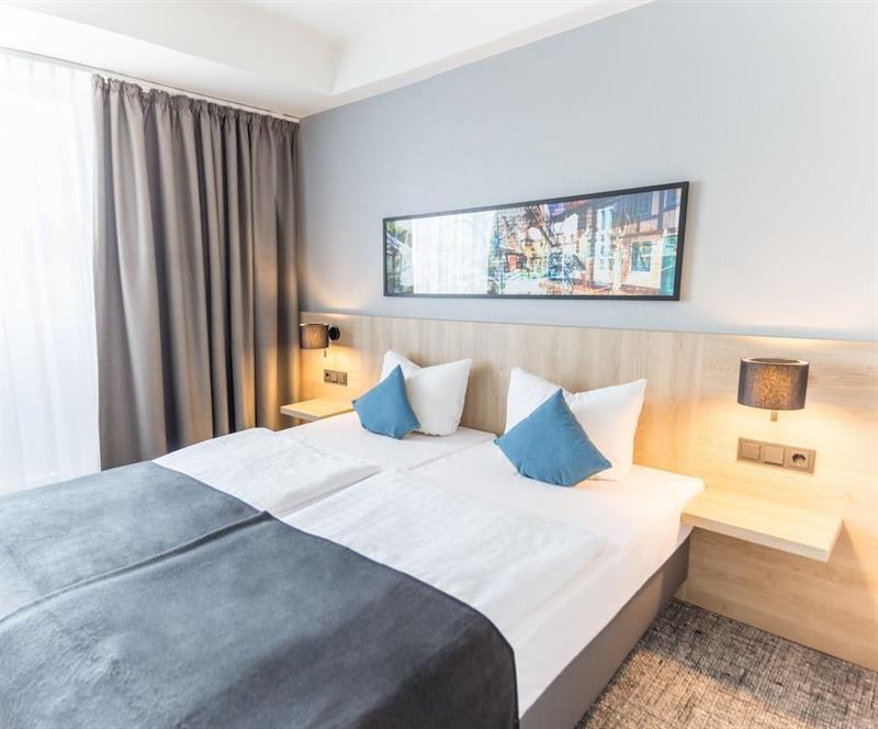 Ramada By Wyndham Flensburg City Экстерьер фото